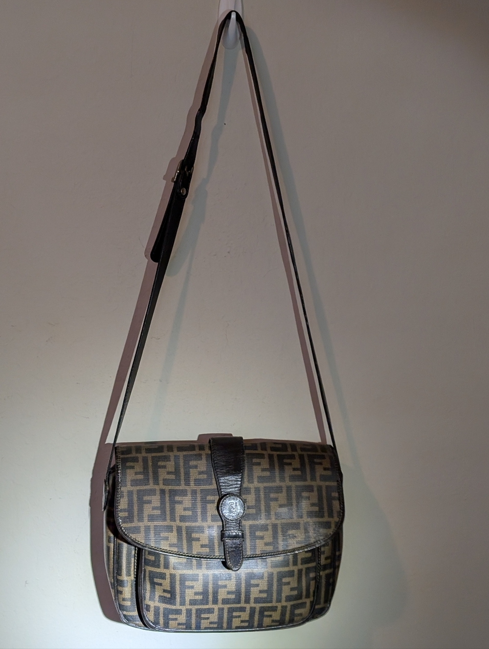Fendi Vintages Restored Brown Zucca Canvas Crossbody Bag In Good Condition